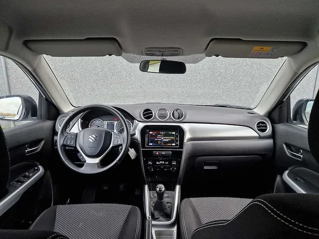 Suzuki vitara 1.6 exclusive | h-215-kg - afbeelding 30 van  41