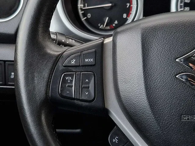 Suzuki vitara 1.6 exclusive | h-215-kg - afbeelding 39 van  41