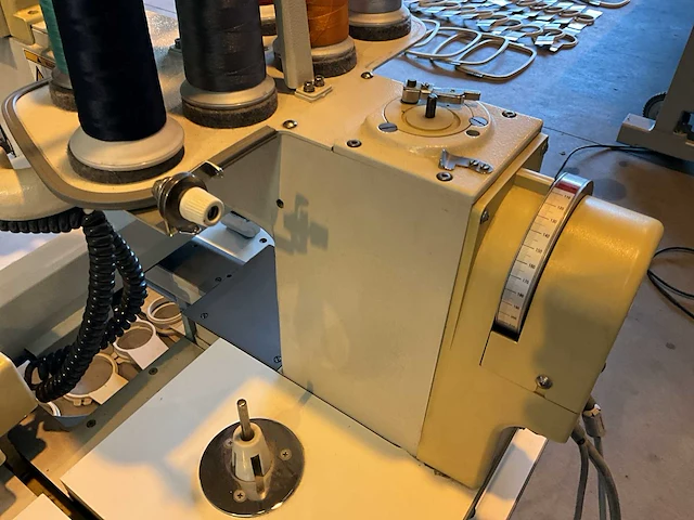 Swf swf/a-t601c borduurmachine - afbeelding 8 van  19