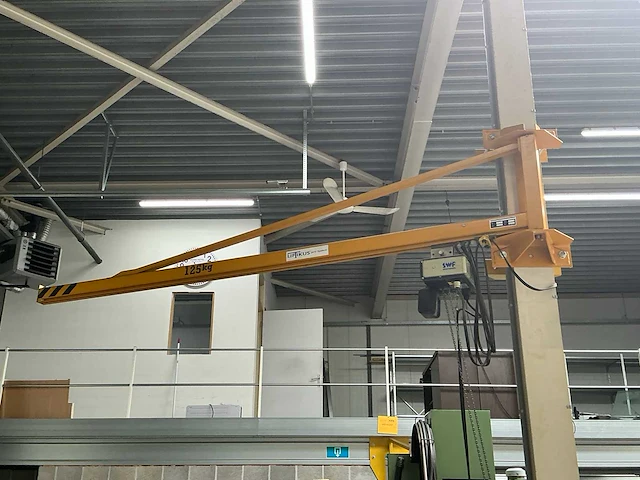 Swf/lifticus zwenkarmkraan - afbeelding 2 van  7