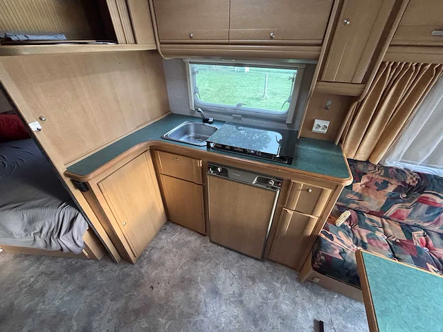 Swift - toscane - swift 490/2 - caravan - afbeelding 10 van  24