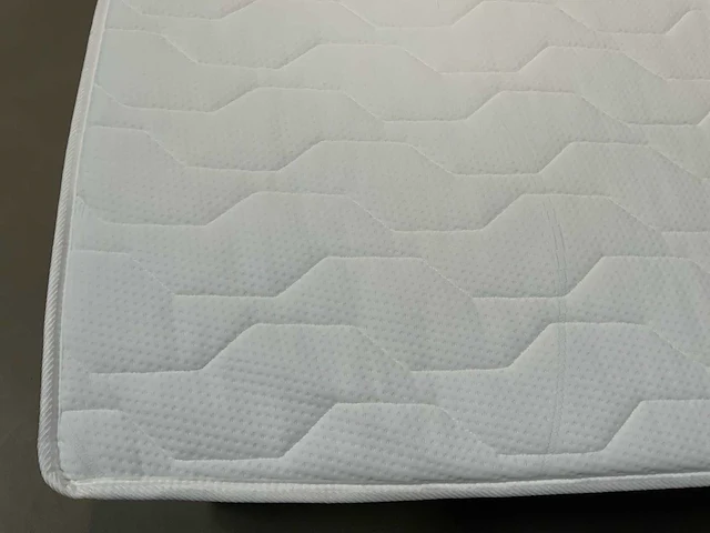 Swiss sense / diks bedmakers topmatras deluxe comfort koudschuim split topper b180 x l200 cm - afbeelding 6 van  10