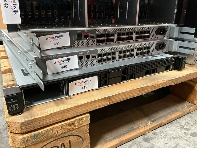 Switch - hp - am866b - afbeelding 1 van  2