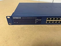 Switch - netgear - gs724t - afbeelding 2 van  3