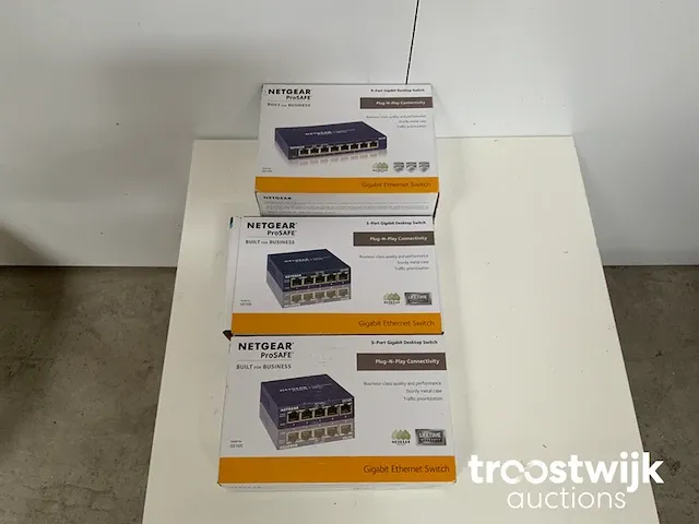 Switch - afbeelding 1 van  6