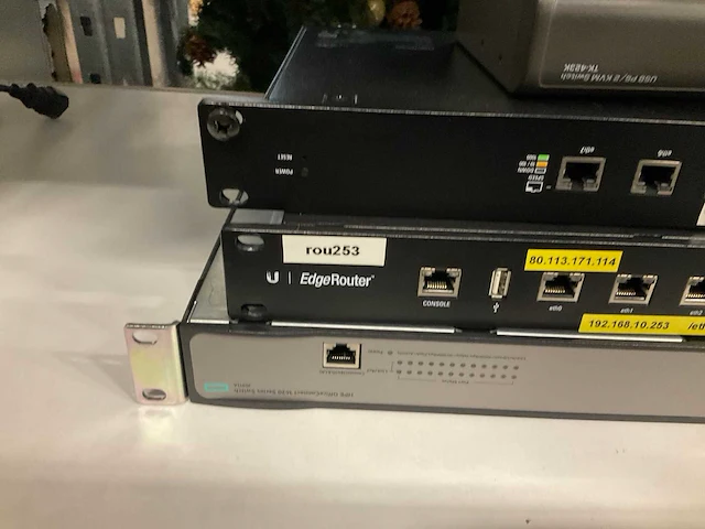 Switches (4x) - afbeelding 2 van  2
