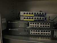 Switches (9x) - afbeelding 2 van  3