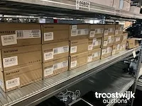Switches - afbeelding 1 van  3