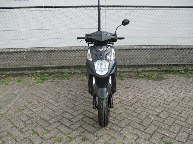 Sym - bezorg bromscooter - x-pro - scooter - afbeelding 3 van  11
