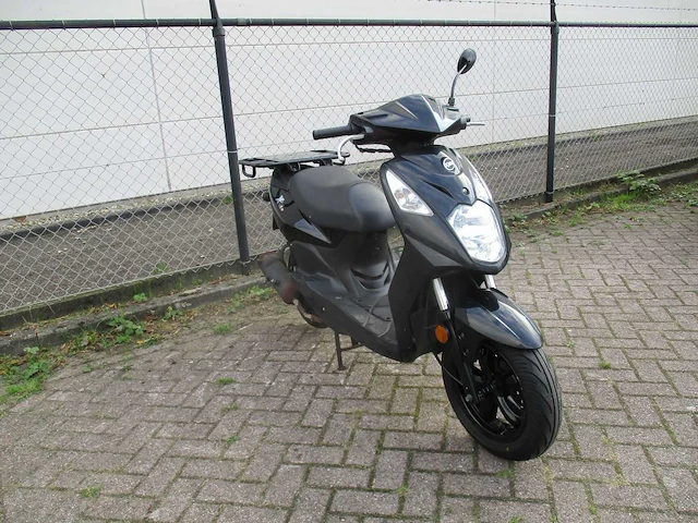 Sym - bezorg bromscooter - x-pro - scooter - afbeelding 5 van  11