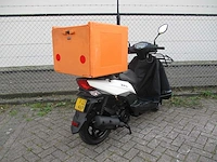 Sym - bezorg bromscooter - x-pro e5 - scooter - afbeelding 9 van  11