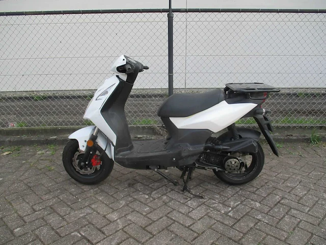 Sym - bezorgbromscooter - x-pro - scooter - afbeelding 1 van  12