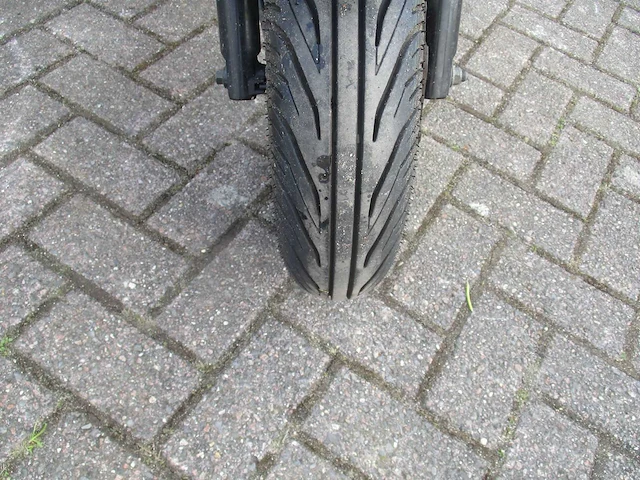 Sym - bezorgbromscooter - x-pro - scooter - afbeelding 7 van  12