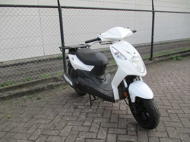 Sym - bezorgbromscooter - x-pro - scooter - afbeelding 8 van  12