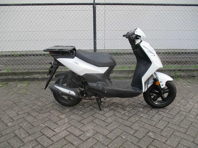 Sym - bezorgbromscooter - x-pro - scooter - afbeelding 9 van  12