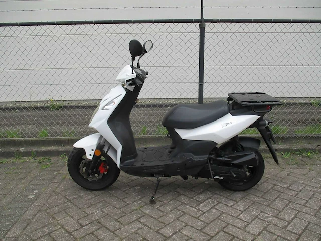 Sym - bezorgbromscooter - x-pro - scooter - afbeelding 1 van  11