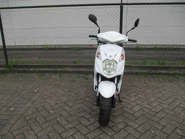 Sym - bezorgbromscooter - x-pro - scooter - afbeelding 5 van  11