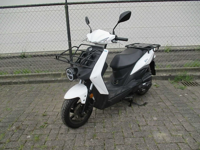 Sym - bezorgbromscooter - x-pro e5 injectie - scooter - afbeelding 4 van  11