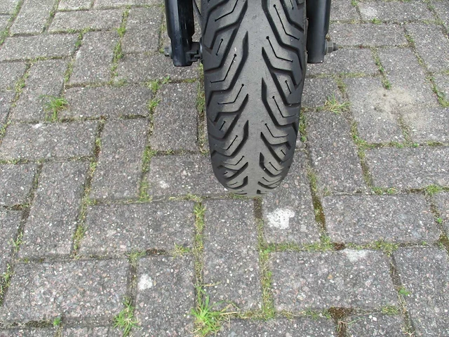 Sym - bezorgbromscooter - x-pro e5 injectie - scooter - afbeelding 6 van  11