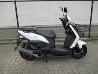 Sym - bezorgbromscooter - x-pro e5 injectie - scooter - afbeelding 8 van  11
