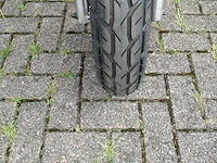 Sym - bromscooter - allo - scooter - afbeelding 6 van  11