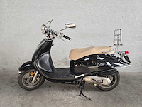 Sym - bromscooter - cello - 4t 45km uitvoering d788kf - afbeelding 1 van  7