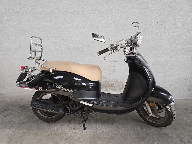 Sym - bromscooter - cello - 4t 45km uitvoering d788kf - afbeelding 2 van  7