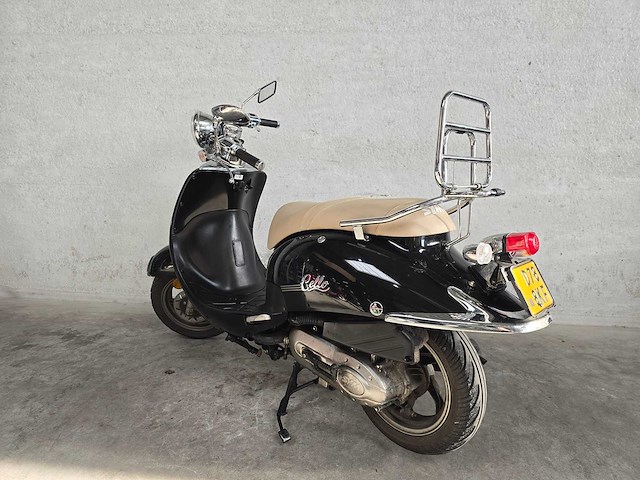 Sym - bromscooter - cello - 4t 45km uitvoering d788kf - afbeelding 6 van  7