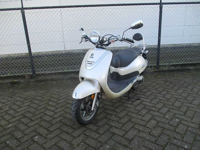 Sym - bromscooter - cello - scooter - afbeelding 4 van  11