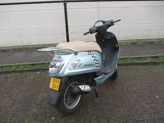 Sym - bromscooter - fiddle 50 - scooter - afbeelding 6 van  9