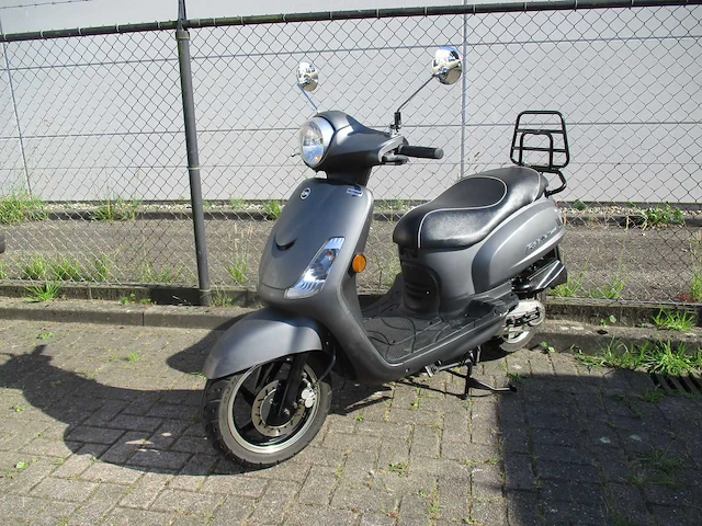 Sym - bromscooter - fiddle 50 s - scooter - afbeelding 4 van  11