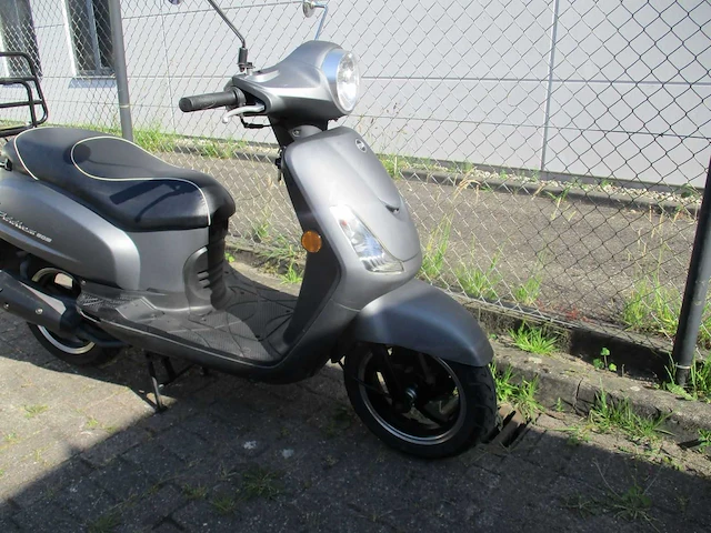 Sym - bromscooter - fiddle 50 s - scooter - afbeelding 7 van  11