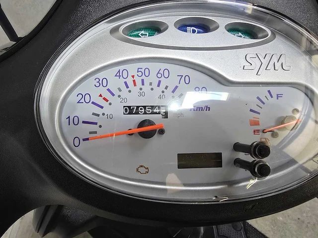 Sym - bromscooter - fiddle ii - 4t 45km uitvoering fjs84g - afbeelding 7 van  7