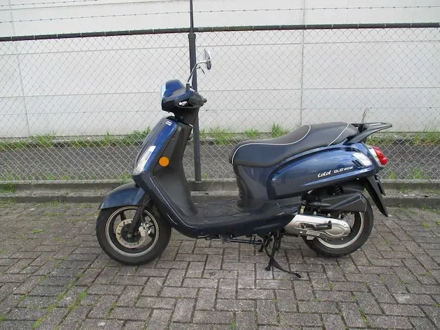 Sym - bromscooter - fiddle ii - scooter - afbeelding 1 van  9