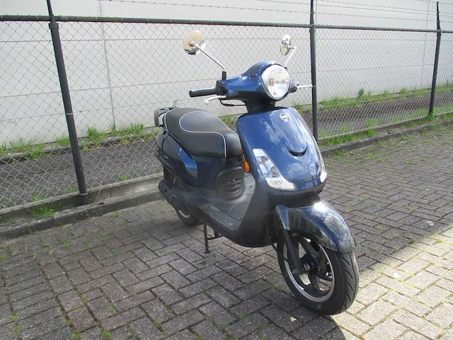 Sym - bromscooter - fiddle ii - scooter - afbeelding 4 van  9