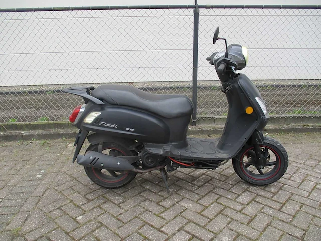 Sym - bromscooter - fiddle ii 50 s - scooter - afbeelding 8 van  11