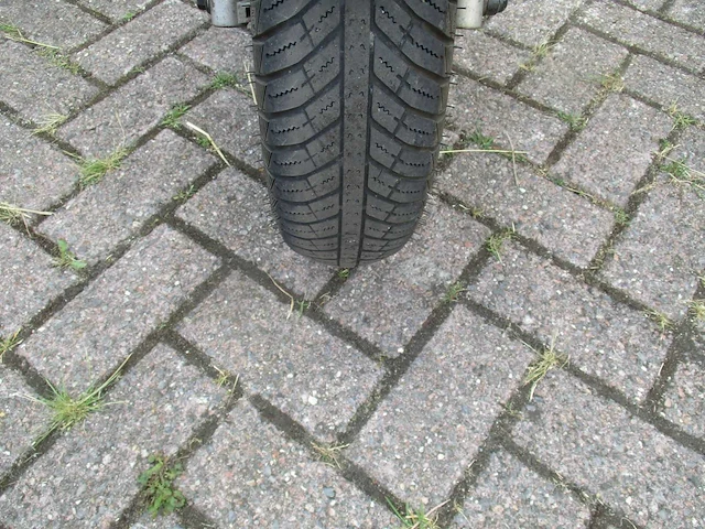 Sym - bromscooter - fiddle ii 50 s - scooter - afbeelding 6 van  11