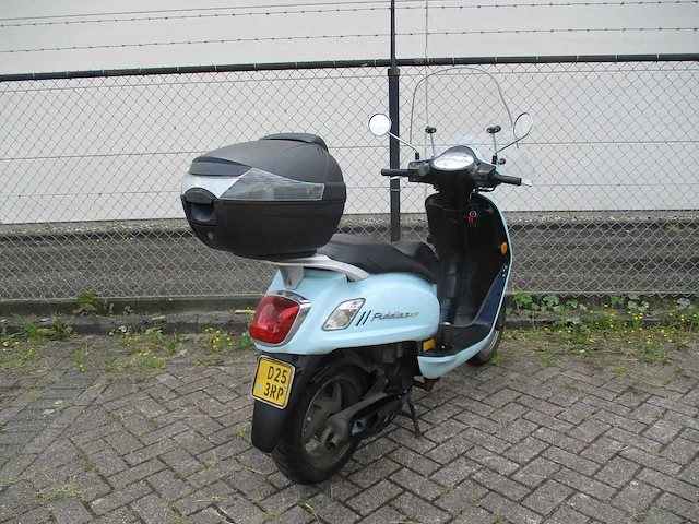 Sym - bromscooter - fiddle ii 50 s - scooter - afbeelding 9 van  11