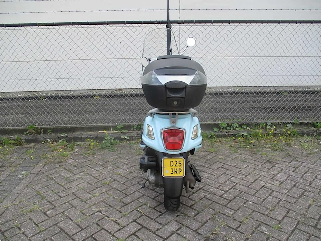 Sym - bromscooter - fiddle ii 50 s - scooter - afbeelding 10 van  11