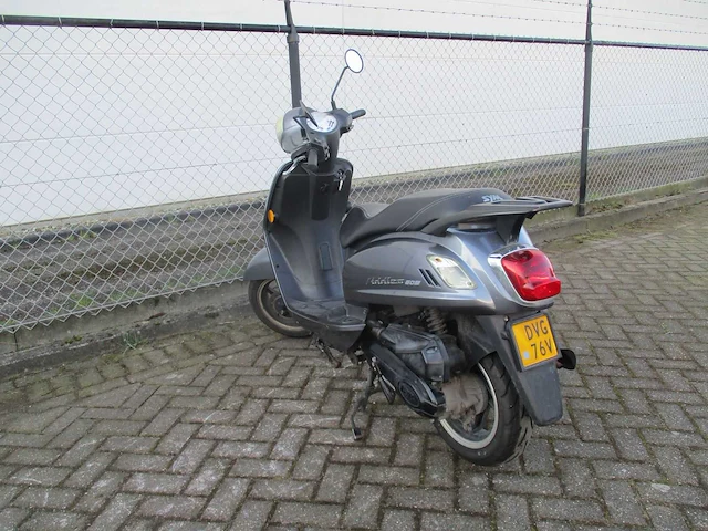 Sym - bromscooter - fiddle ii 50 s e4 - scooter - afbeelding 2 van  11