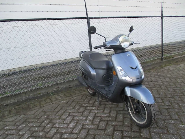 Sym - bromscooter - fiddle ii 50 s e4 - scooter - afbeelding 7 van  11