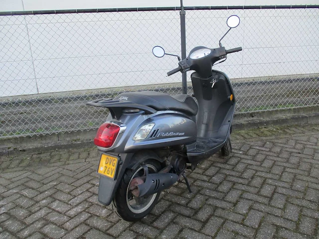 Sym - bromscooter - fiddle ii 50 s e4 - scooter - afbeelding 9 van  11
