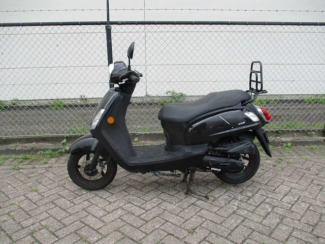 Sym - bromscooter - fiddle ii 50 s e5 - scooter - afbeelding 1 van  11
