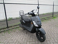 Sym - bromscooter - fiddle ii 50 s e5 - scooter - afbeelding 7 van  11
