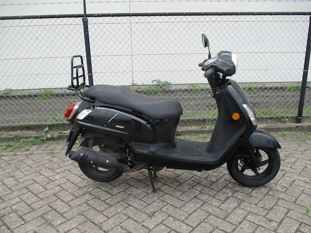 Sym - bromscooter - fiddle ii 50 s e5 - scooter - afbeelding 8 van  11