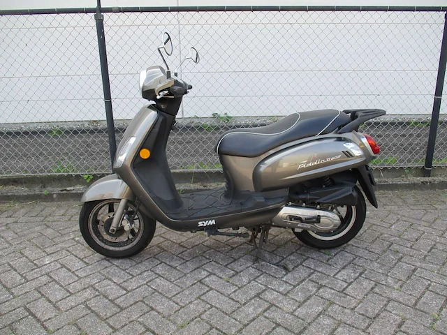Sym - bromscooter - fiddle ii 50s - scooter - afbeelding 1 van  12