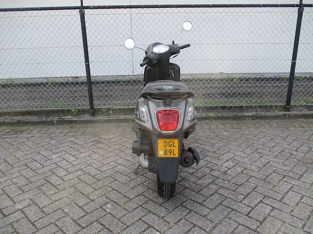 Sym - bromscooter - fiddle ii 50s - scooter - afbeelding 12 van  12