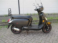 Sym - bromscooter - fiddle iii - scooter - afbeelding 8 van  11