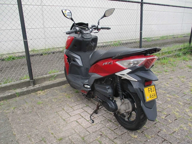 Sym - bromscooter - jet 14 - scooter - afbeelding 10 van  11
