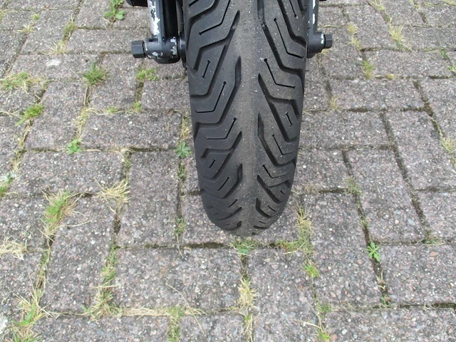 Sym - bromscooter - jet 14 - scooter - afbeelding 4 van  11
